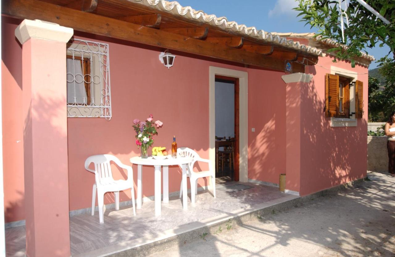 Amalia Cottages Agios Gordios  Exterior photo